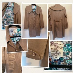 Long Light Weight Coat Tan /Khaki Color